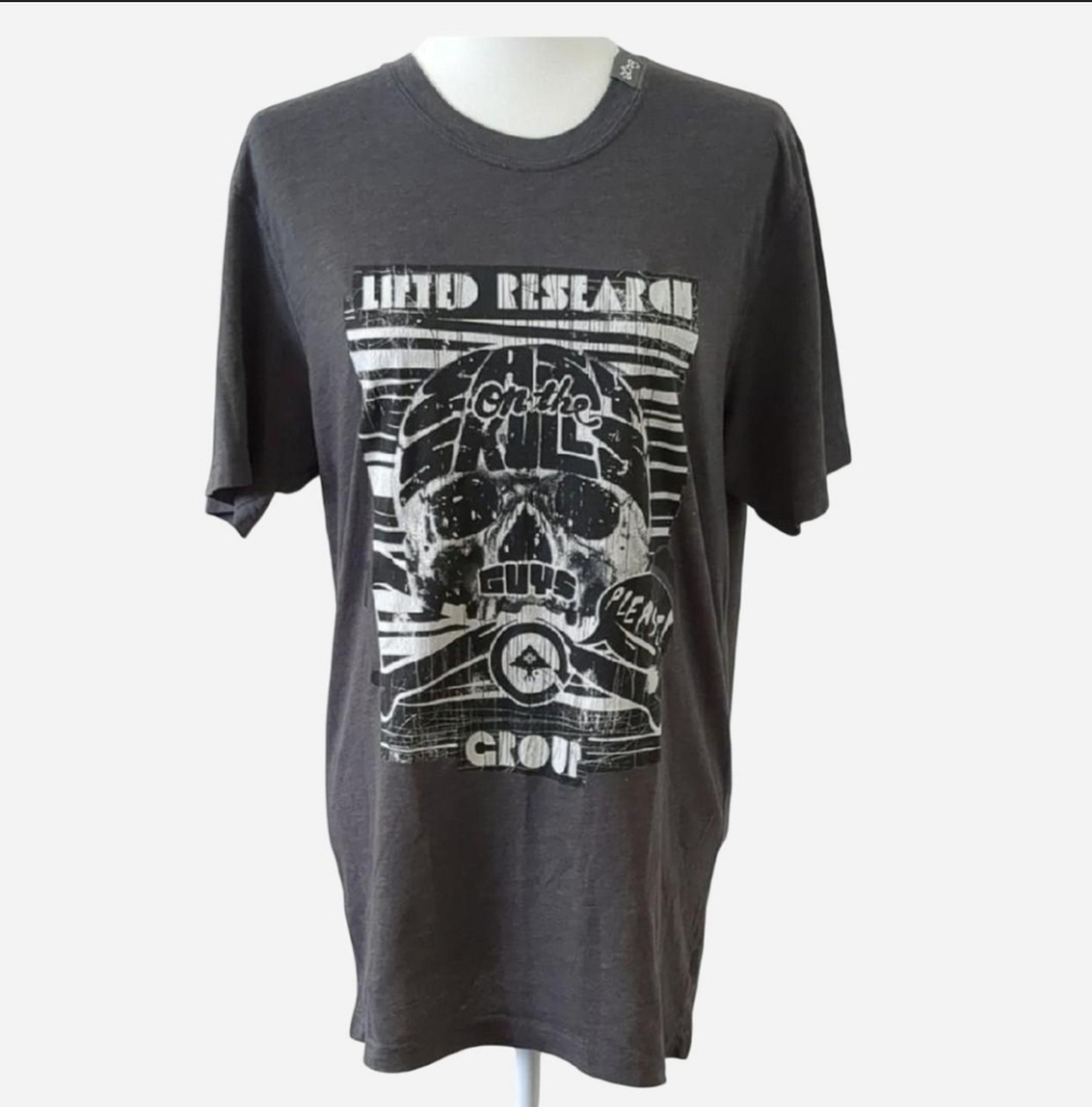 🔥 VINTAGE LRG "Lifted Research Group" Skull Beanie Graphic Tee - Distressed M
